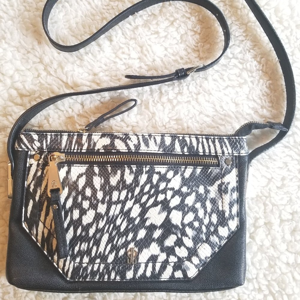 JL Jennifer Lopez Animal Print Handbag / Purse